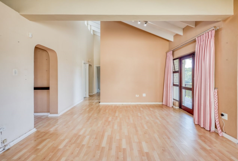 To Let 3 Bedroom Property for Rent in Beacon Bay Eastern Cape